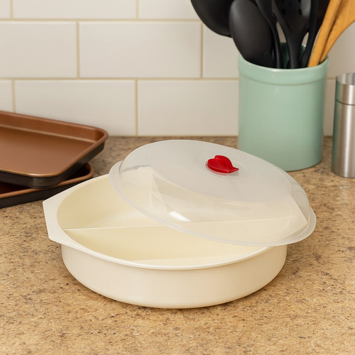 Sectioned microwave dish with - microwave,